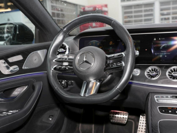 Mercedes-Benz CLS 300 d 4M AMG Distronic AHK SHZ-Fond HUD