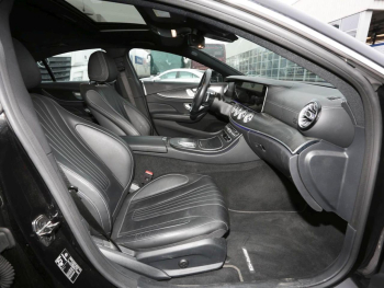 Mercedes-Benz CLS 300 d 4M AMG Distronic AHK SHZ-Fond HUD