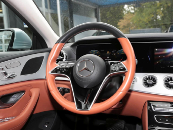 Mercedes-Benz CLS 400 d 4M AMG MBUXNavi Schiebedach 360°