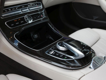 Mercedes-Benz E 200 Cabrio Avantgarde Comand Distronic+ Kamera