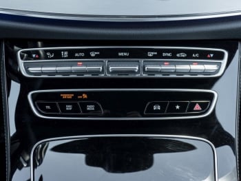 Mercedes-Benz E 220 d Cabrio AMG Night MBUX Distronic+ Memory