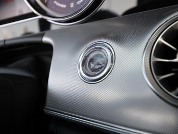 Mercedes-Benz E 300 Cabriolet AMG Comand LED Kamera Distronic