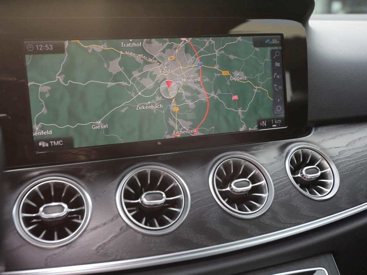 Mercedes-Benz E 200 Coupé Avantgarde Park-P Sitzheizung Kamera