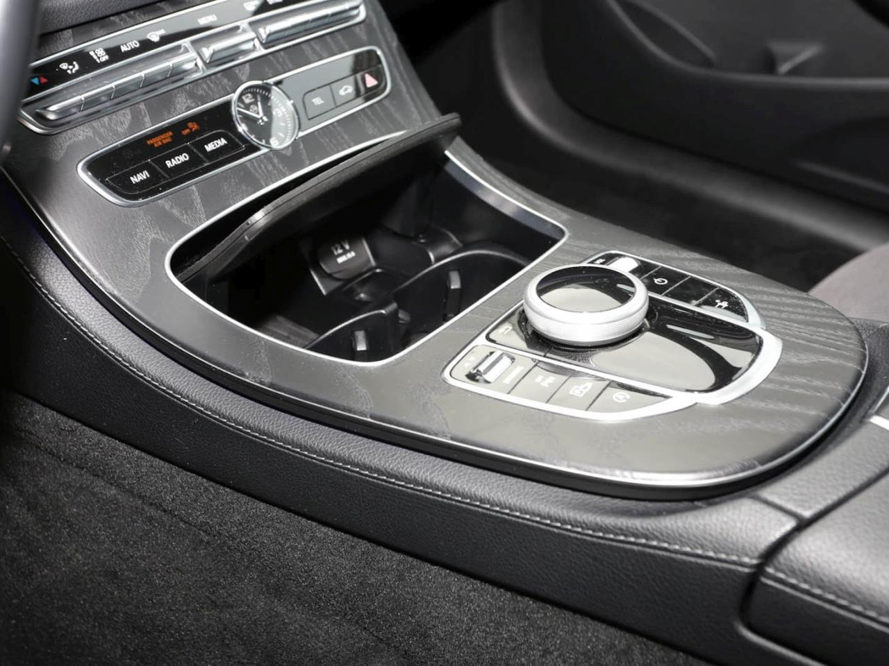 Mercedes-Benz E 200 Coupé Avantgarde Park-P Sitzheizung Kamera