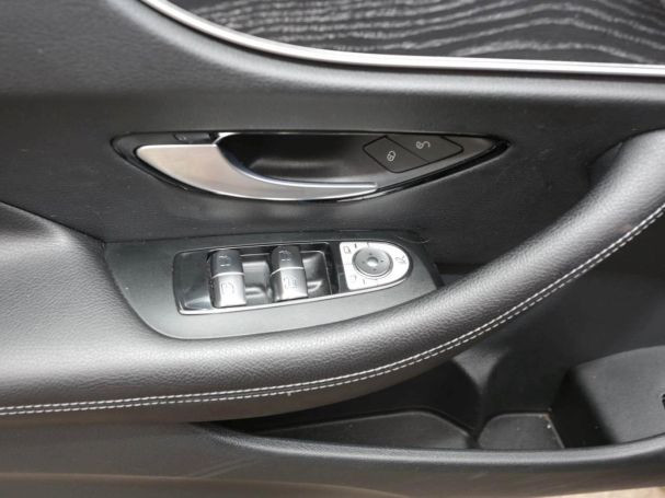 Mercedes-Benz E 200 Coupé Avantgarde Park-P Sitzheizung Kamera