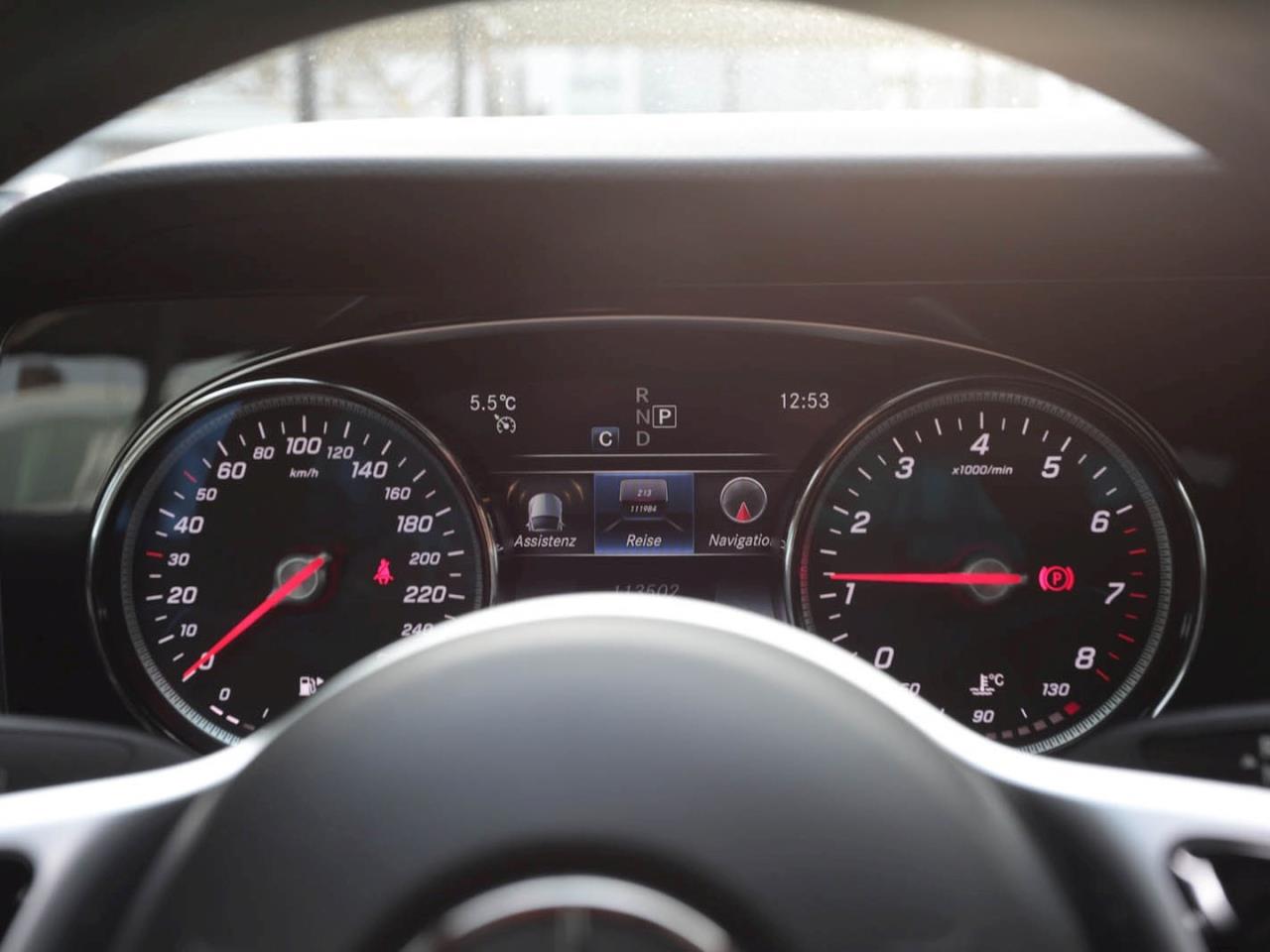 Mercedes-Benz E 200 Coupé Avantgarde Park-P Sitzheizung Kamera