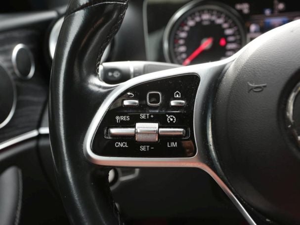 Mercedes-Benz E 200 Coupé Avantgarde Park-P Sitzheizung Kamera