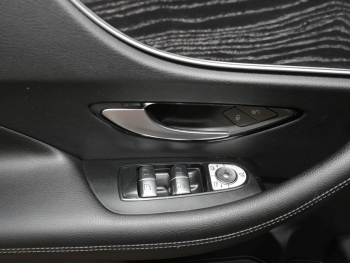 Mercedes-Benz E 200 Coupé Avantgarde Park-P Sitzheizung Kamera