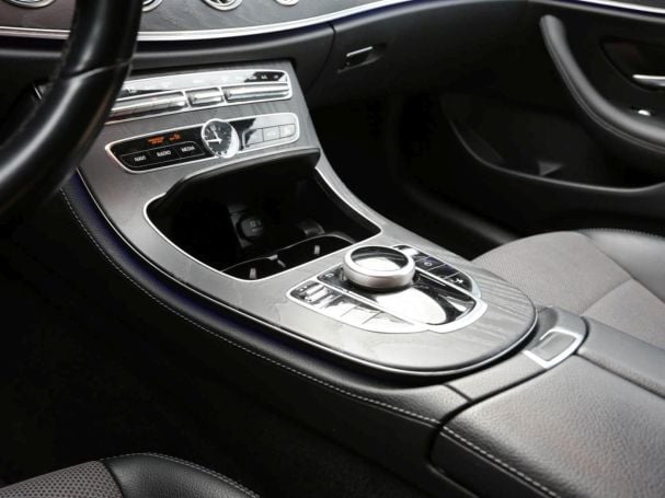 Mercedes-Benz E 200 Coupé Avantgarde Park-P Sitzheizung Kamera