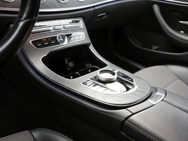 Mercedes-Benz E 200 Coupé Avantgarde Park-P Sitzheizung Kamera