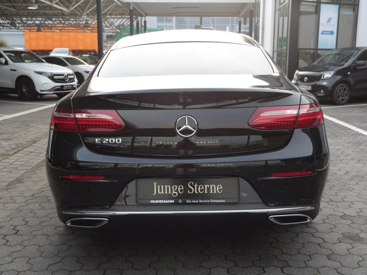 Mercedes-Benz E 200 Coupé Avantgarde Park-P Sitzheizung Kamera