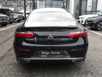 Mercedes-Benz E 200 Coupé Avantgarde Park-P Sitzheizung Kamera