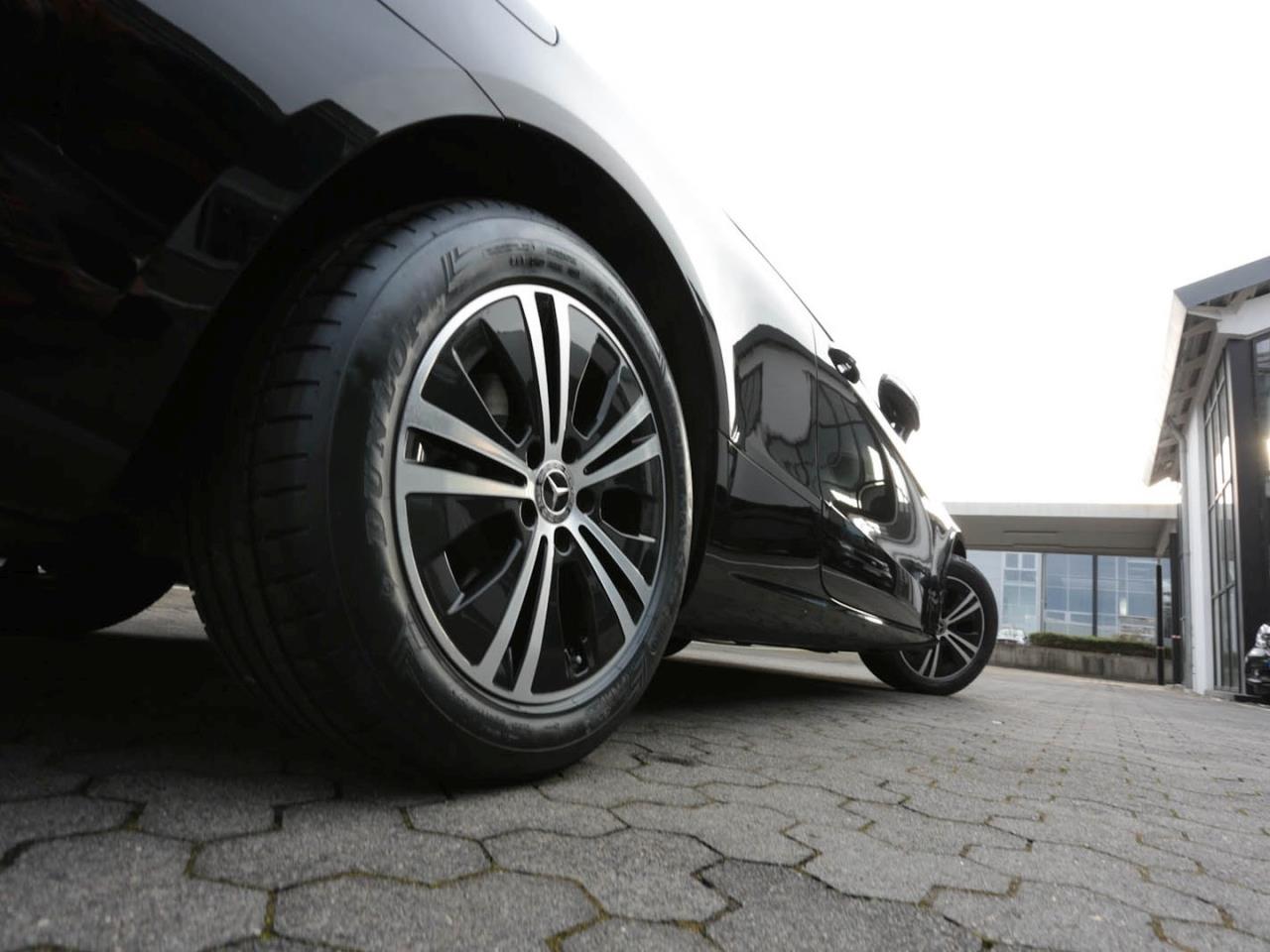 Mercedes-Benz E 200 Coupé Avantgarde Park-P Sitzheizung Kamera