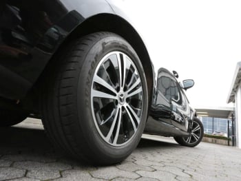 Mercedes-Benz E 200 Coupé Avantgarde Park-P Sitzheizung Kamera