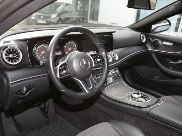 Mercedes-Benz E 200 Coupé Avantgarde Park-P Sitzheizung Kamera