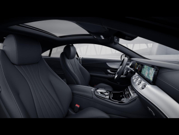 Mercedes-Benz E 200 Coupé AMG Comand Panorama Kamera Spiegel-P
