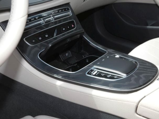 Mercedes-Benz E 220 d Coupé Avantgarde Night Kamera AHK Mercedes-Benz E 220 d Coupé Avantgarde Night Kamera AHK