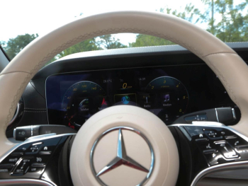 Mercedes-Benz E 220 d Coupé Avantgarde Night Kamera AHK