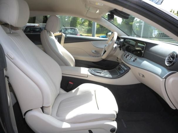 Mercedes-Benz E 220 d Coupé Avantgarde Night Kamera AHK Mercedes-Benz E 220 d Coupé Avantgarde Night Kamera AHK