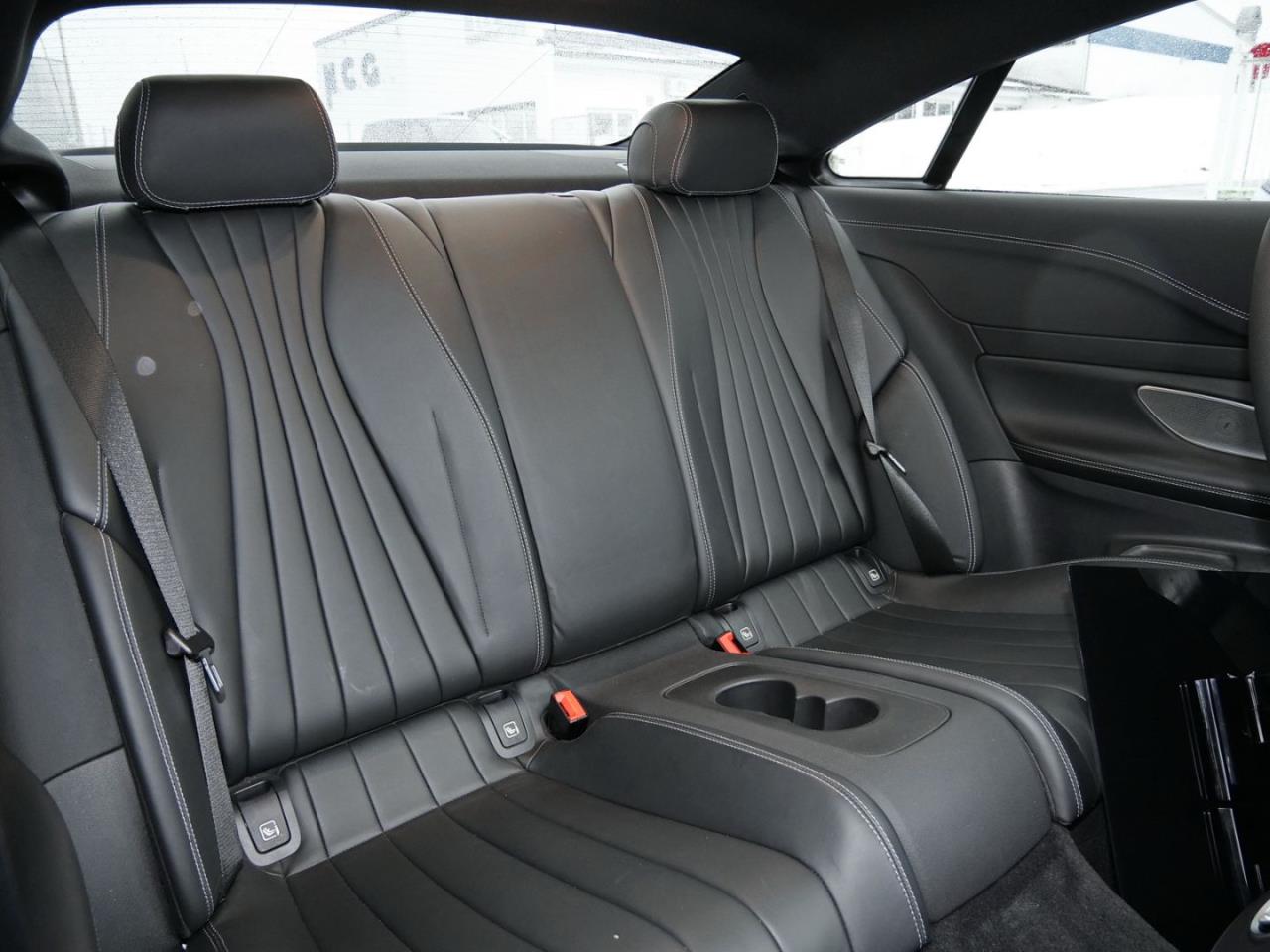 Mercedes-Benz E 450 4M Coupé AMG Night Panorama 360° Distronic