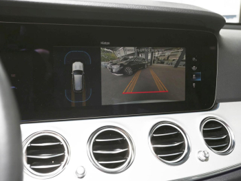 Mercedes-Benz E 200 d T Avantgarde MBUXNavi+ Kamera EasyP AHK
