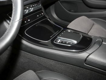 Mercedes-Benz E 200 d T Avantgarde MBUXNavi+ Kamera EasyP AHK