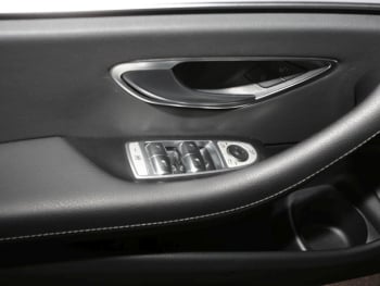 Mercedes-Benz E 200 d T Avantgarde MBUXNavi+ Kamera EasyP AHK