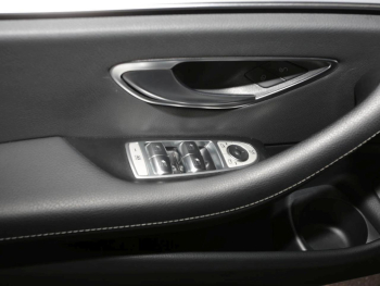 Mercedes-Benz E 200 d T Avantgarde MBUXNavi+ Kamera EasyP AHK