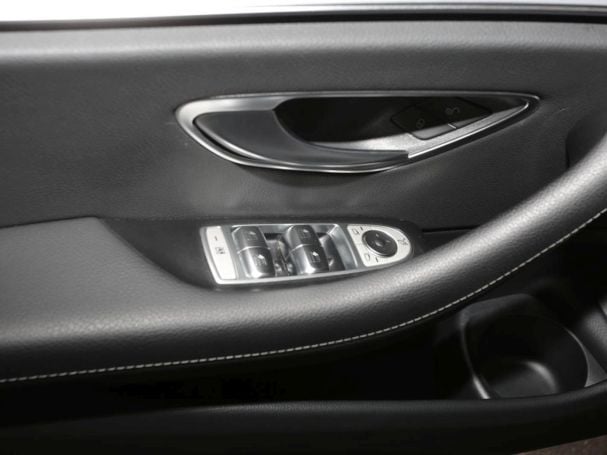 Mercedes-Benz E 200 d T Avantgarde MBUXNavi+ Kamera EasyP AHK