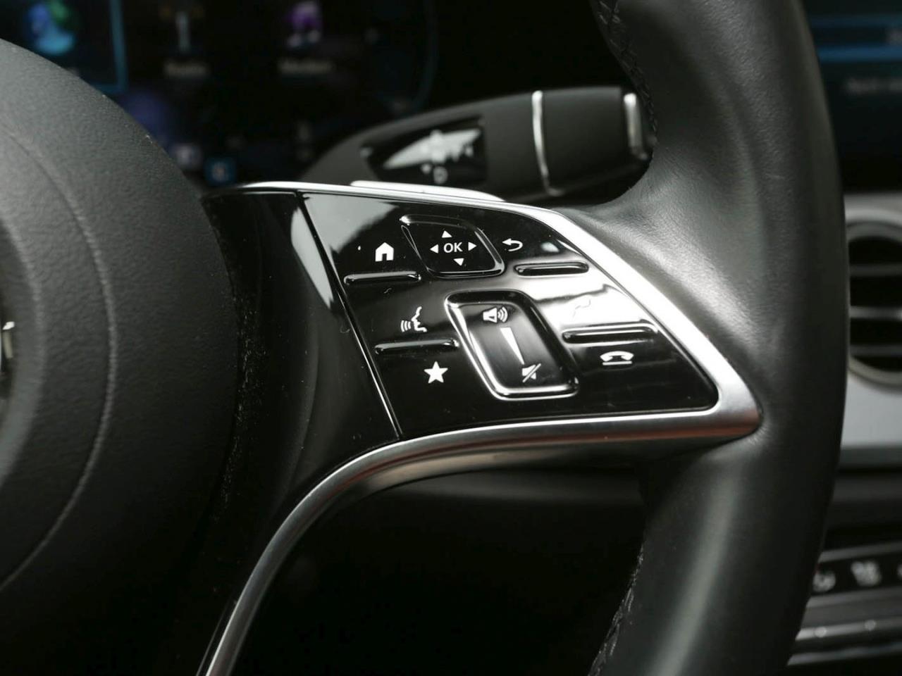 Mercedes-Benz E 200 d T Avantgarde MBUXNavi+ Kamera EasyP AHK