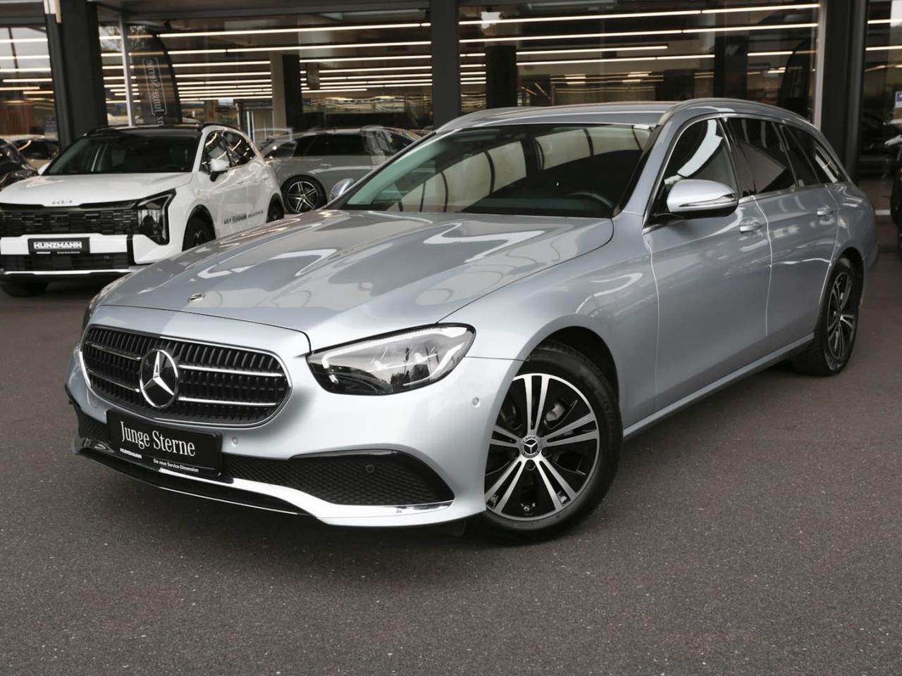 Mercedes-Benz E 200 d T Avantgarde MBUXNavi+ Kamera EasyP AHK