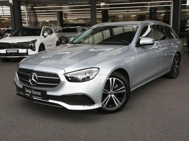 Mercedes-Benz E 200 d T Avantgarde MBUXNavi+ Kamera EasyP AHK