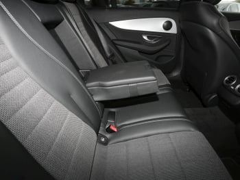 Mercedes-Benz E 200 d T Avantgarde MBUXNavi+ Kamera EasyP AHK