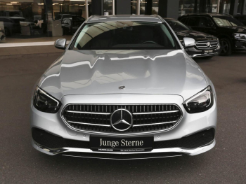 Mercedes-Benz E 200 d T Avantgarde MBUXNavi+ Kamera EasyP AHK