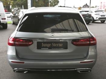 Mercedes-Benz E 200 d T Avantgarde MBUXNavi+ Kamera EasyP AHK