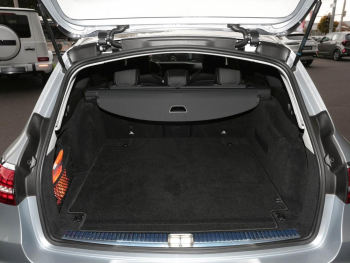 Mercedes-Benz E 200 d T Avantgarde MBUXNavi+ Kamera EasyP AHK