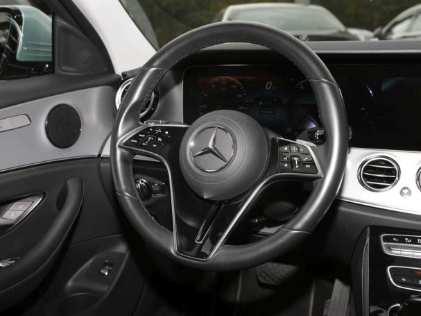 Mercedes-Benz E 200 d T Avantgarde MBUXNavi+ Kamera EasyP AHK
