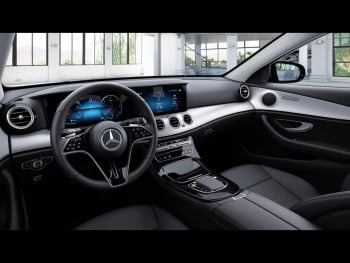 Mercedes-Benz E 220 d 4M T Avantgarde Distronic+ EasyPack 360°