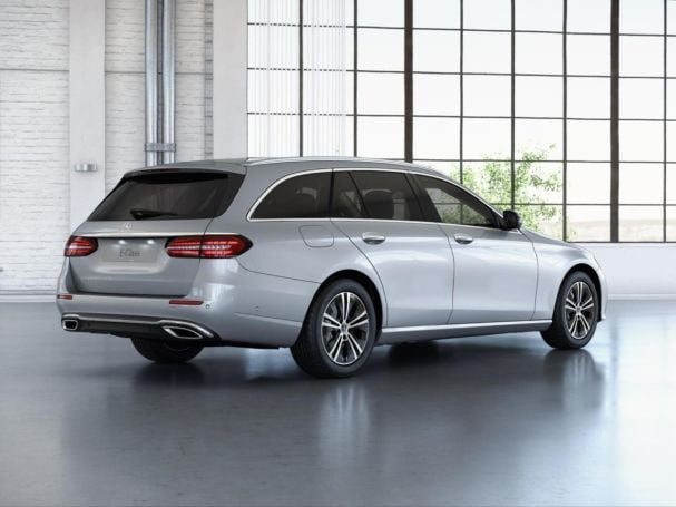 Mercedes-Benz E 220 d 4M T Avantgarde Distronic+ EasyPack 360°