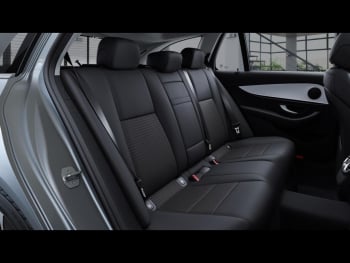 Mercedes-Benz E 220 d 4M T Avantgarde Distronic+ EasyPack 360°