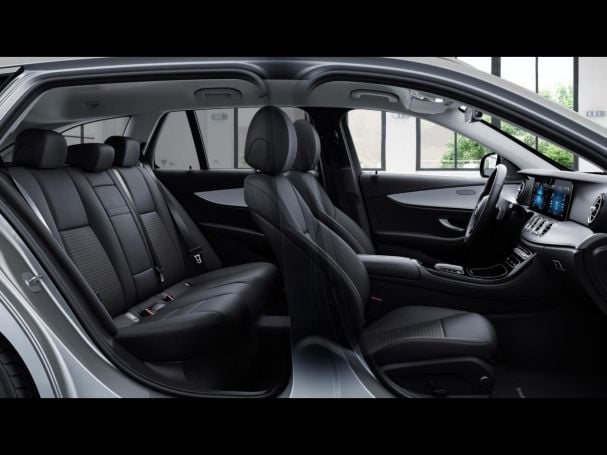 Mercedes-Benz E 220 d 4M T Avantgarde Distronic+ EasyPack 360°