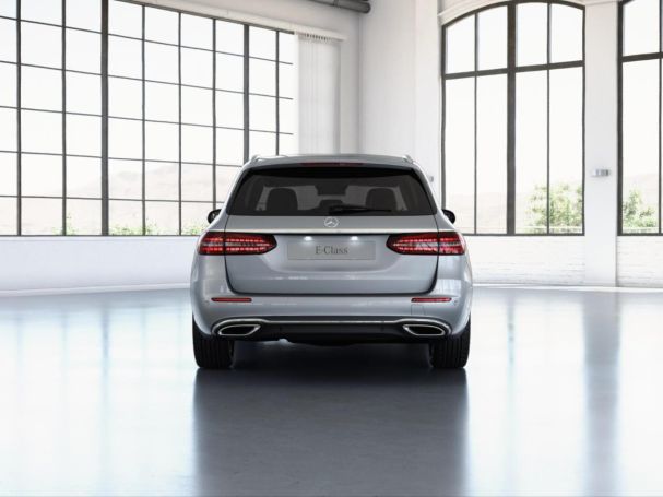 Mercedes-Benz E 220 d 4M T Avantgarde Distronic+ EasyPack 360°