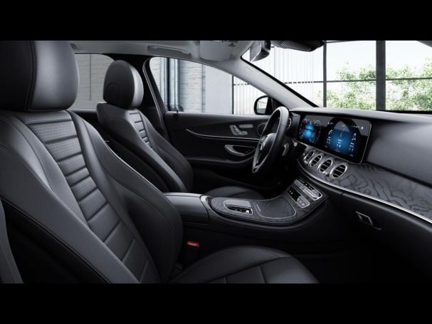 Mercedes-Benz E 220 d 4M T Avantgarde Distronic+ EasyP Panorama Mercedes-Benz E 220 d 4M T Avantgarde Distronic+ EasyP Panorama