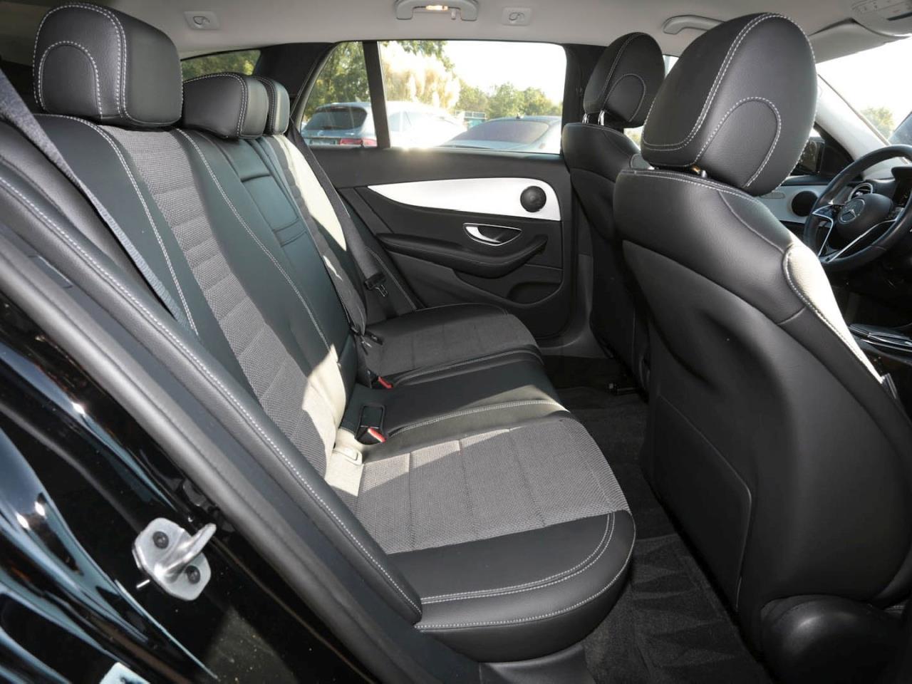 Mercedes-Benz E 220 d 4M T AVANTGARDE MBUX 360° Kamera EasyP