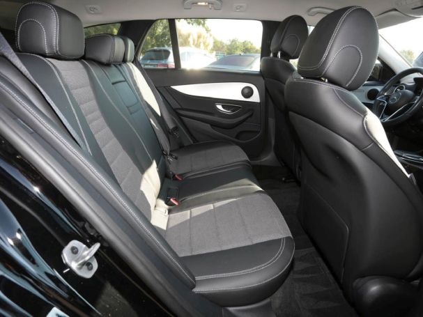 Mercedes-Benz E 220 d 4M T AVANTGARDE MBUX 360° Kamera EasyP