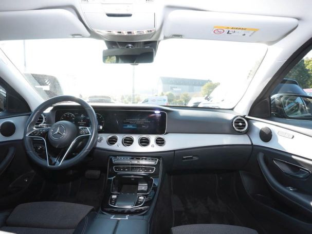 Mercedes-Benz E 220 d 4M T AVANTGARDE MBUX 360° Kamera EasyP Mercedes-Benz E 220 d 4M T AVANTGARDE MBUX 360° Kamera EasyP