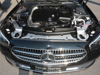 Mercedes-Benz E 220 d 4M T AVANTGARDE MBUX 360° Kamera EasyP