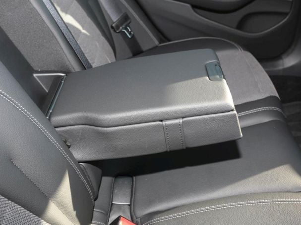 Mercedes-Benz E 220 d 4M T AVANTGARDE MBUX 360° Kamera EasyP Mercedes-Benz E 220 d 4M T AVANTGARDE MBUX 360° Kamera EasyP