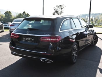 Mercedes-Benz E 220 d 4M T AVANTGARDE MBUX 360° Kamera EasyP Mercedes-Benz E 220 d 4M T AVANTGARDE MBUX 360° Kamera EasyP