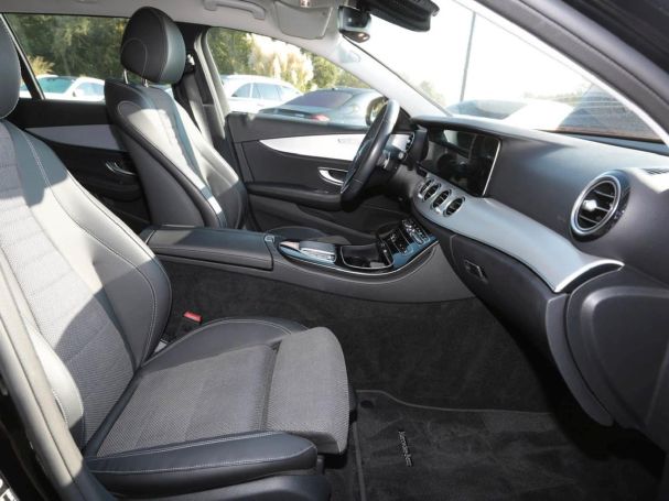 Mercedes-Benz E 220 d 4M T AVANTGARDE MBUX 360° Kamera EasyP